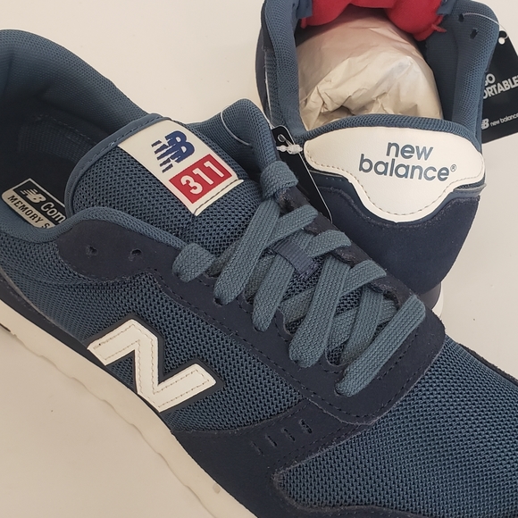 New Balance Men's Athleisure Classic Sneakers - US10.5 - Picture 8 of 11